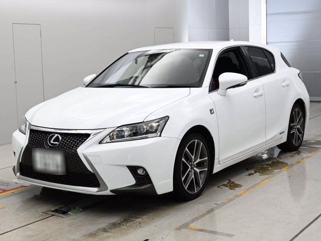 Lexus CT200h