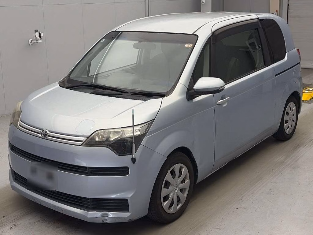 TOYOTA SPADE