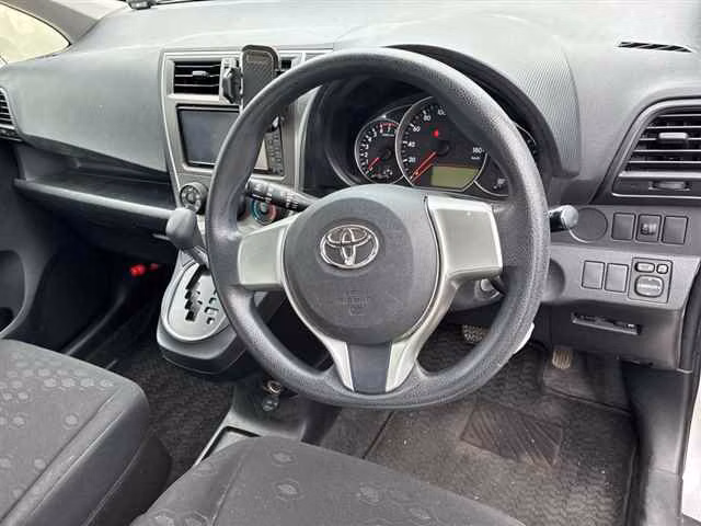 TOYOTA RACTIS