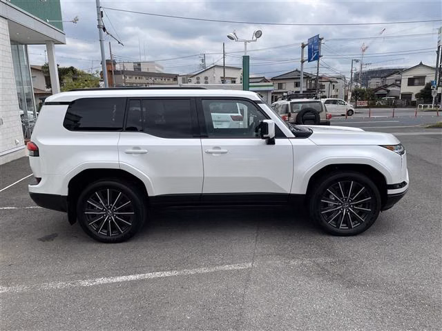 Lexus GX550