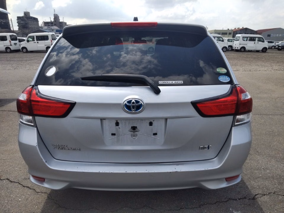 TOYOTA COROLLA FIELDER