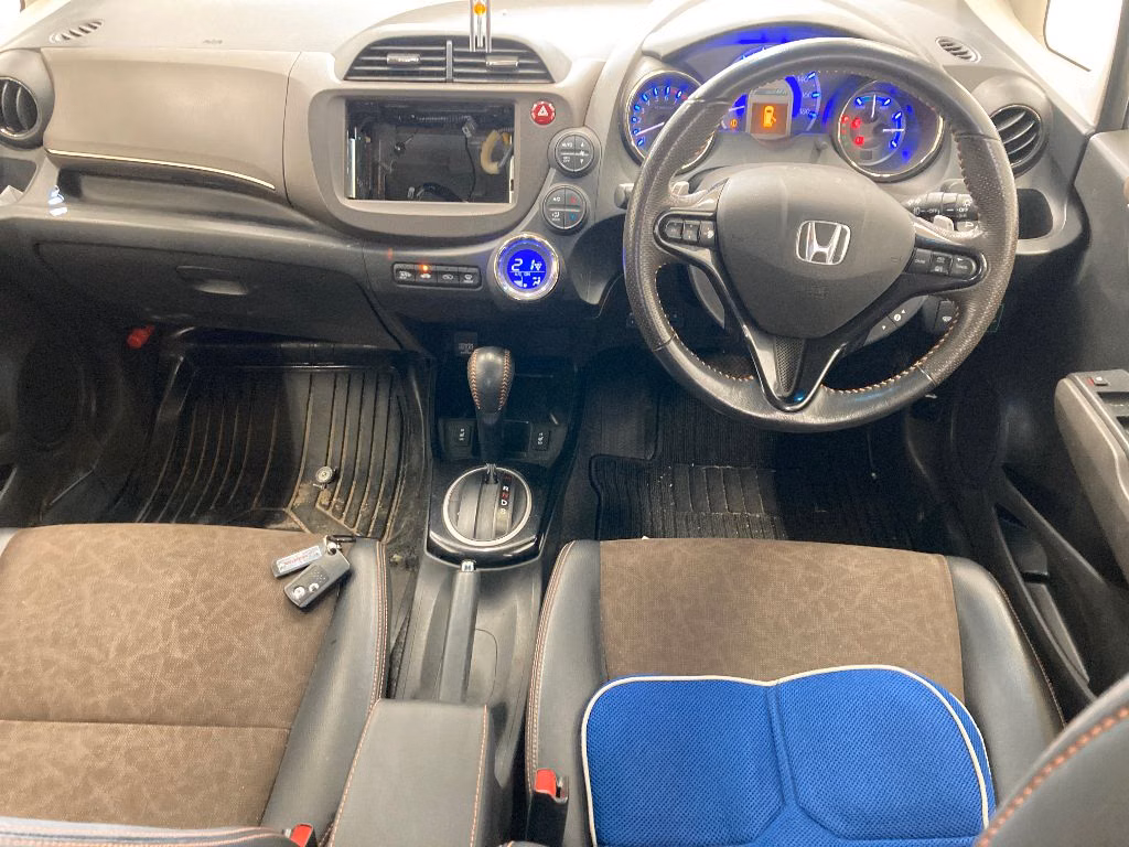 HONDA FIT SHUTTLE