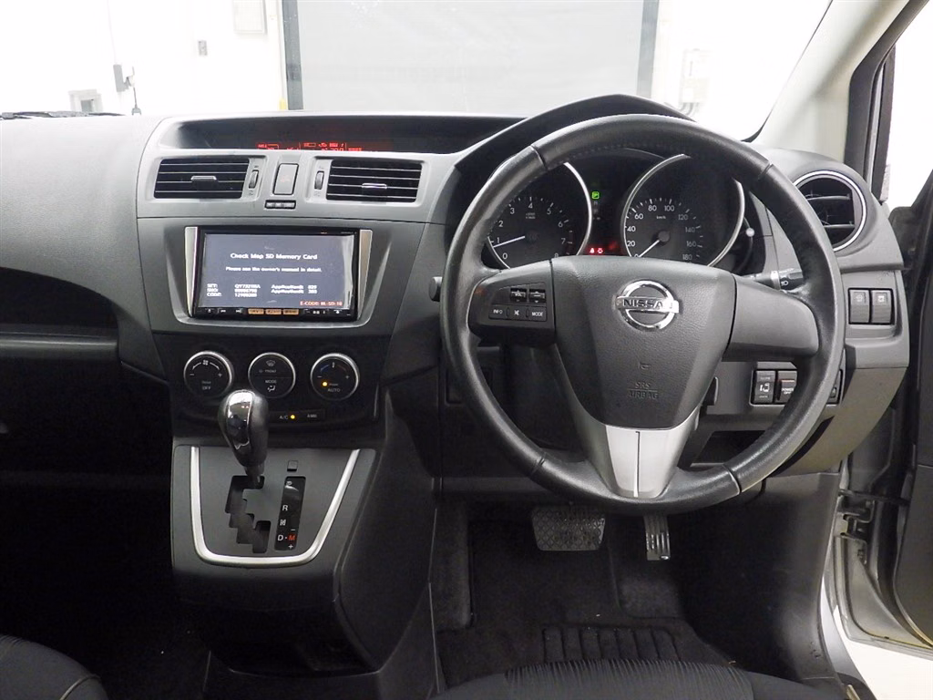 NISSAN LAFESTA