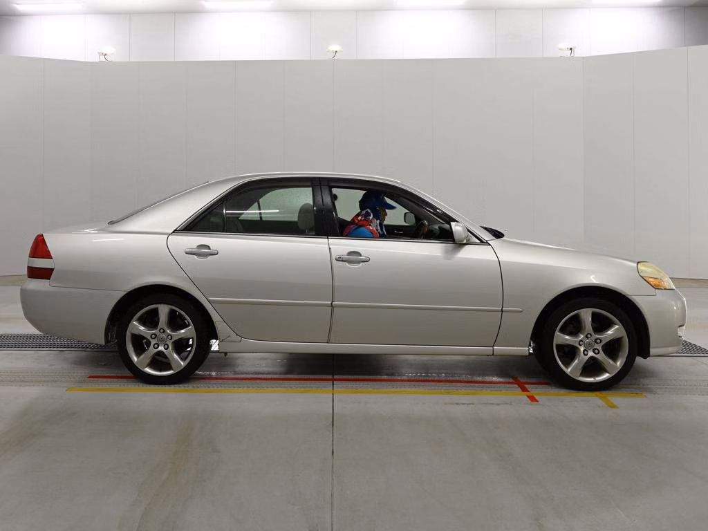 TOYOTA MARK II