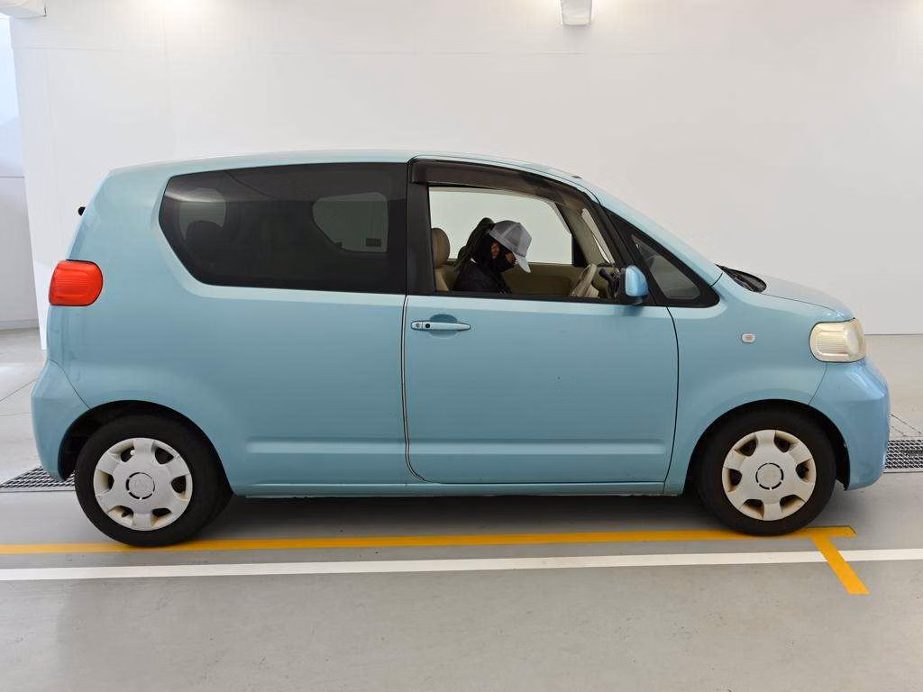 TOYOTA PORTE