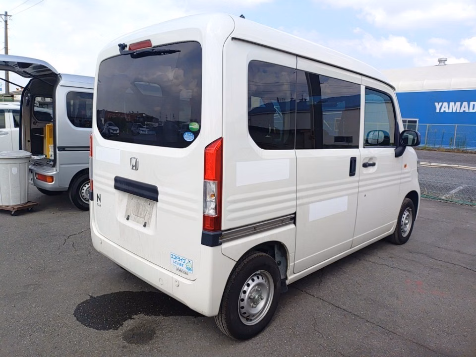 HONDA N-VAN