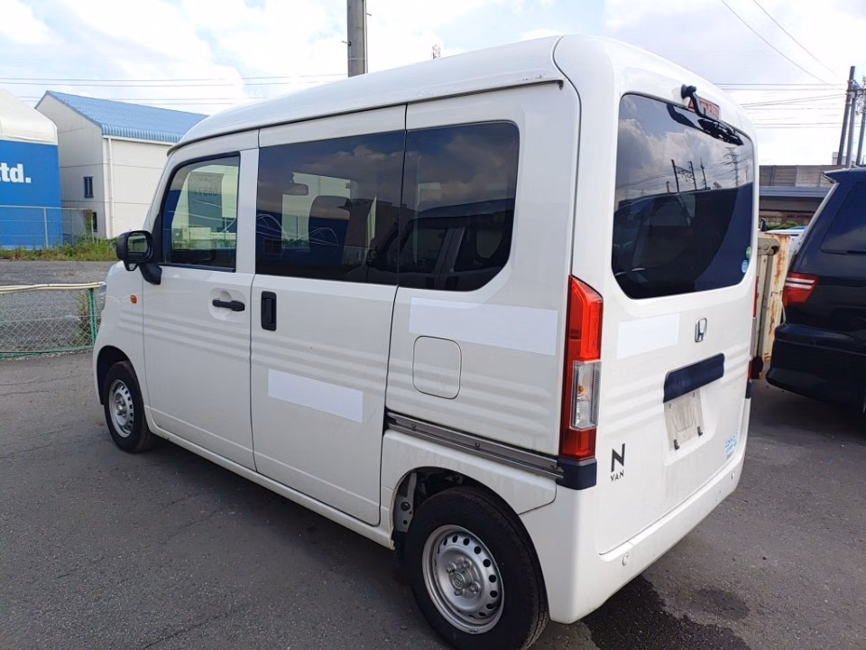 HONDA N-VAN