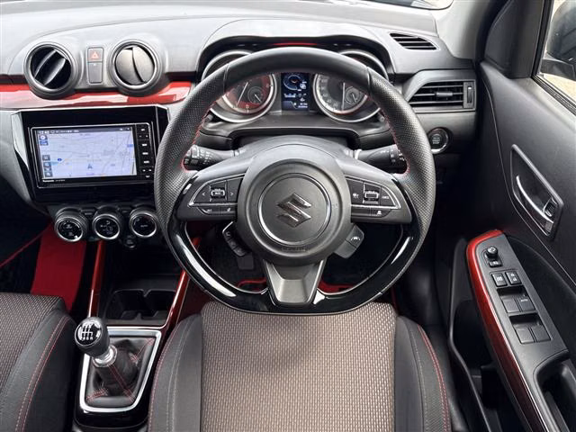 SUZUKI SWIFT