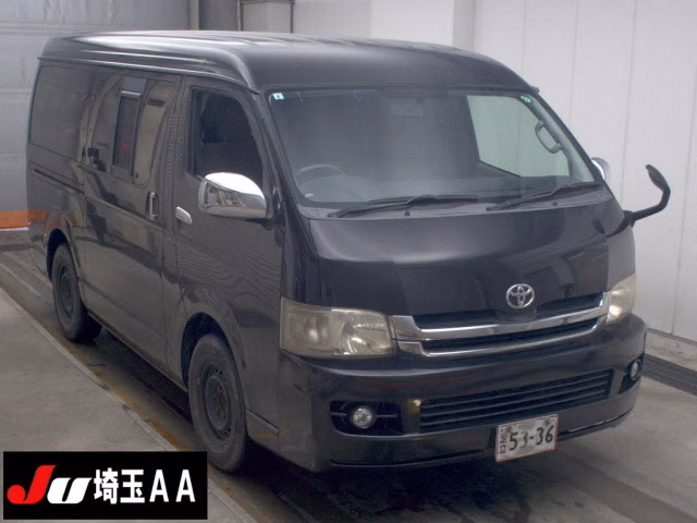 TOYOTA REGIUS ACE