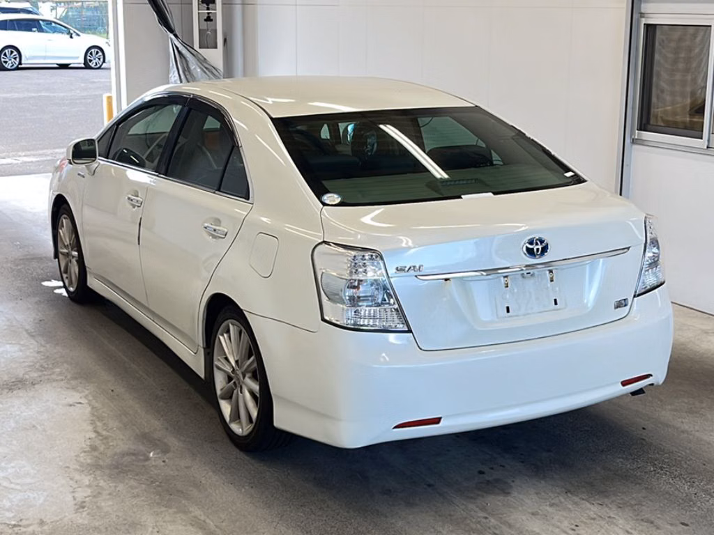 TOYOTA SAI