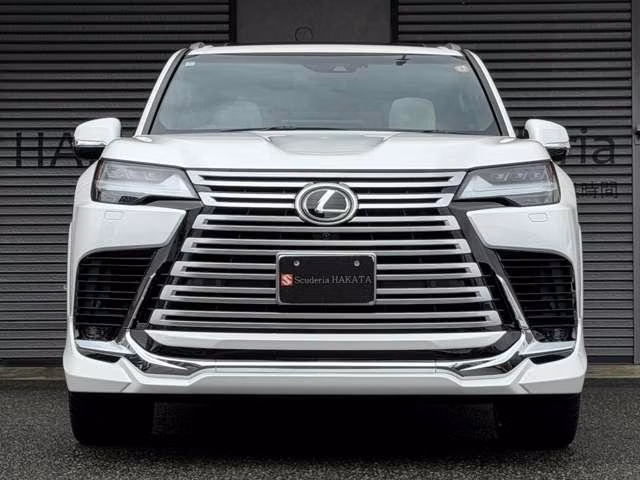Lexus LX600