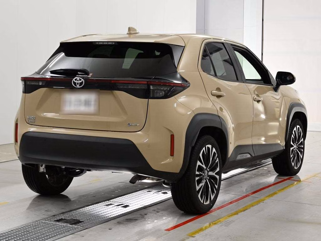 TOYOTA YARIS CROSS