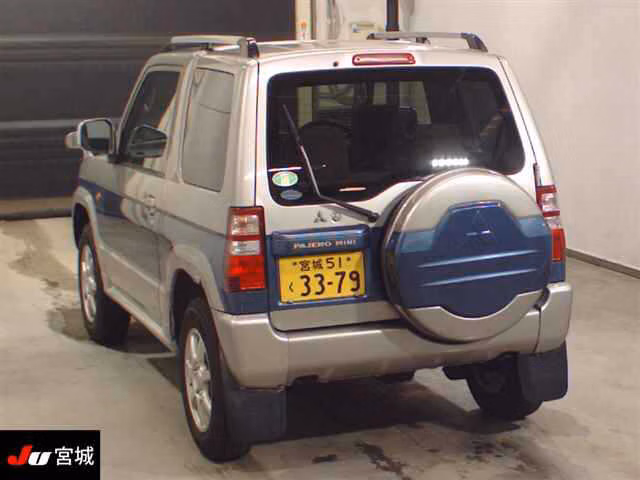 MITSUBISHI PAJERO MINI