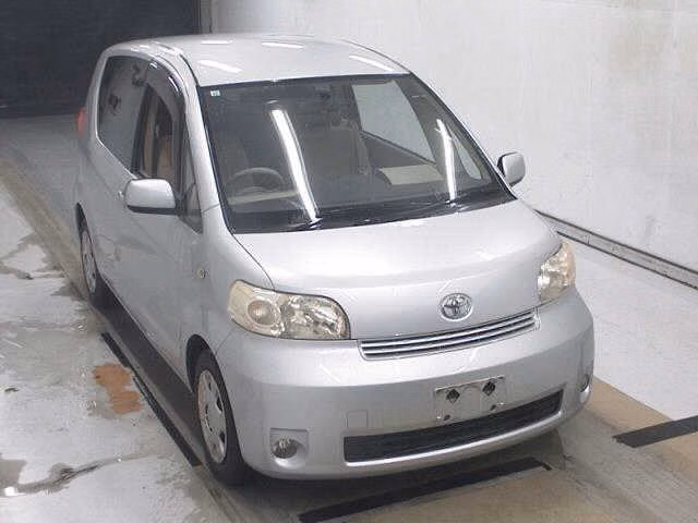TOYOTA PORTE