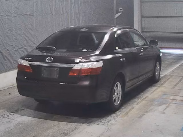 TOYOTA PREMIO