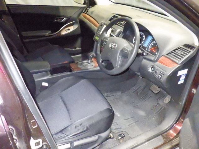 TOYOTA PREMIO