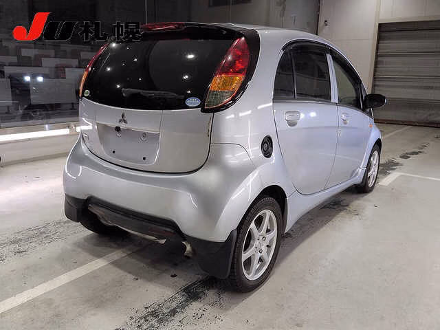 MITSUBISHI I