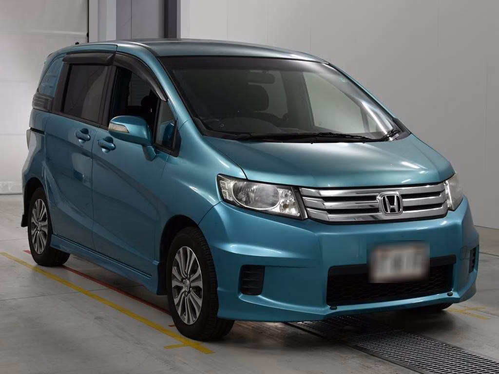 HONDA FREED SPIKE