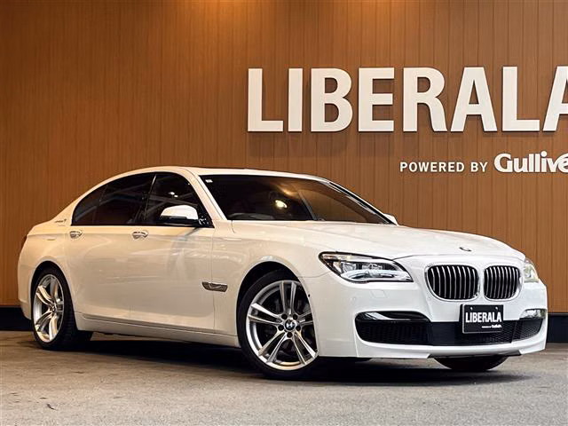 BMW 7-SERIES