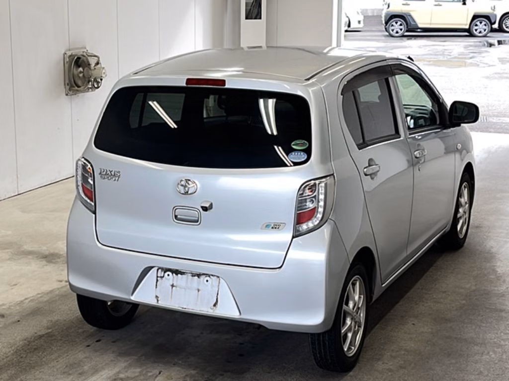 TOYOTA PIXIS EPOCH