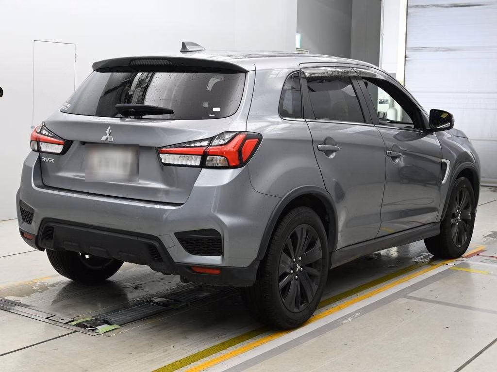 MITSUBISHI RVR