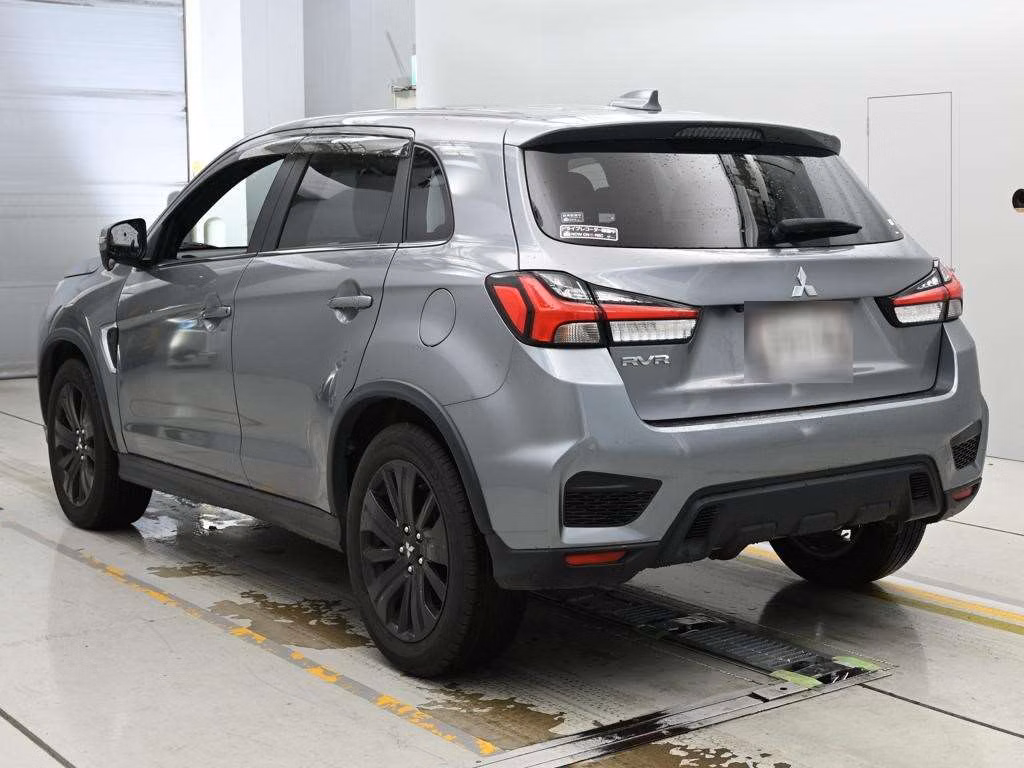 MITSUBISHI RVR