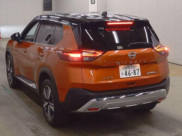 NISSAN X-TRAIL