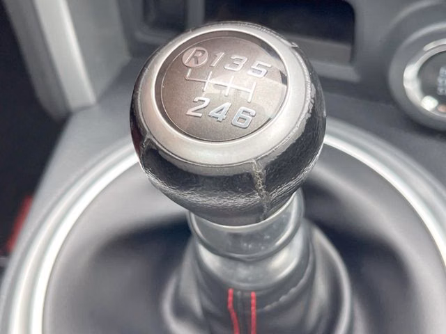 SUBARU BRZ