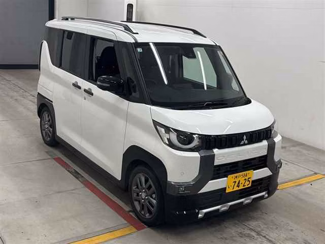 Mitsubishi Delica Mini