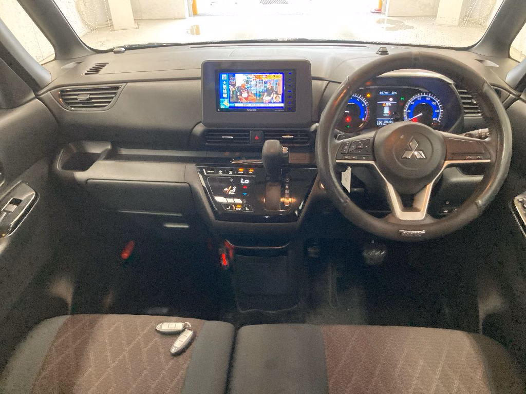 MITSUBISHI EK SPACE