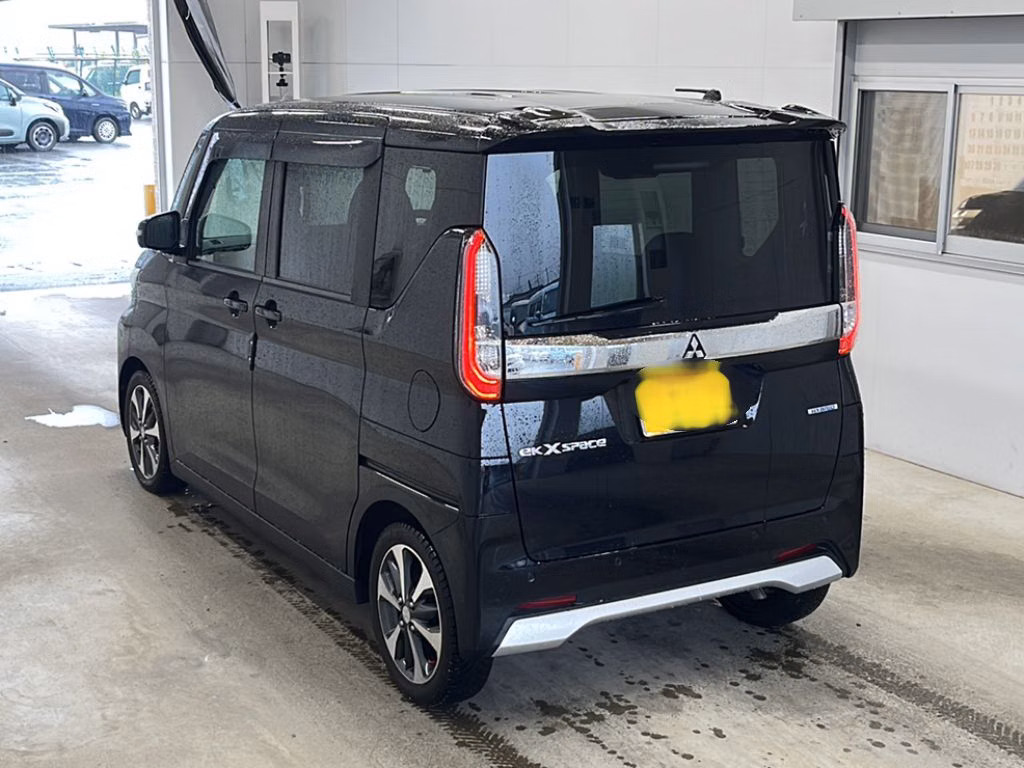 MITSUBISHI EK SPACE