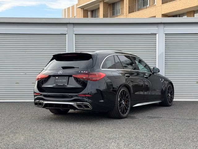 MERCEDES-BENZ C-CLASS
