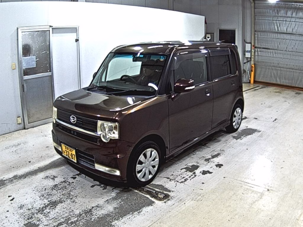 DAIHATSU MOVE CONTE