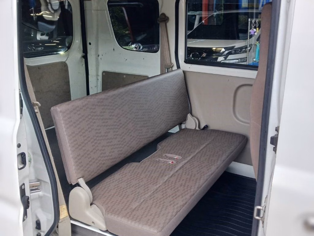 MITSUBISHI MINICAB