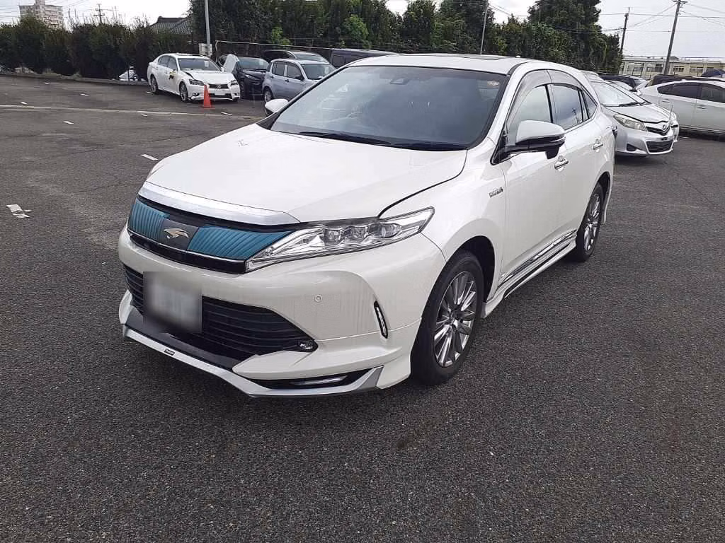 TOYOTA HARRIER