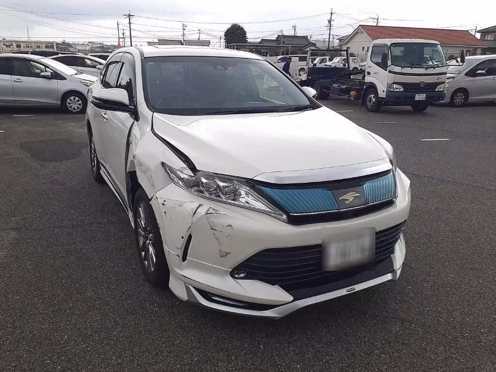 TOYOTA HARRIER