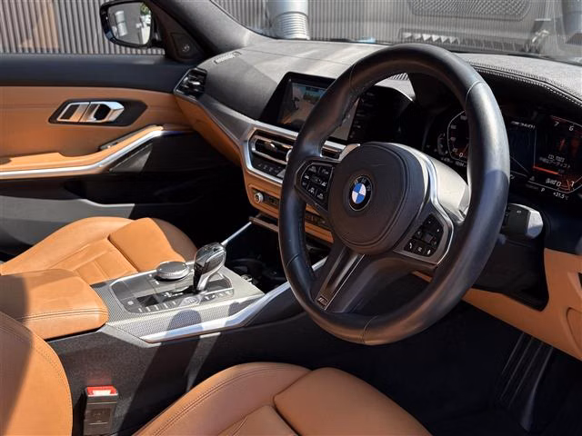 BMW 3-SERIES