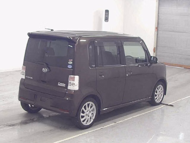 DAIHATSU MOVE CONTE