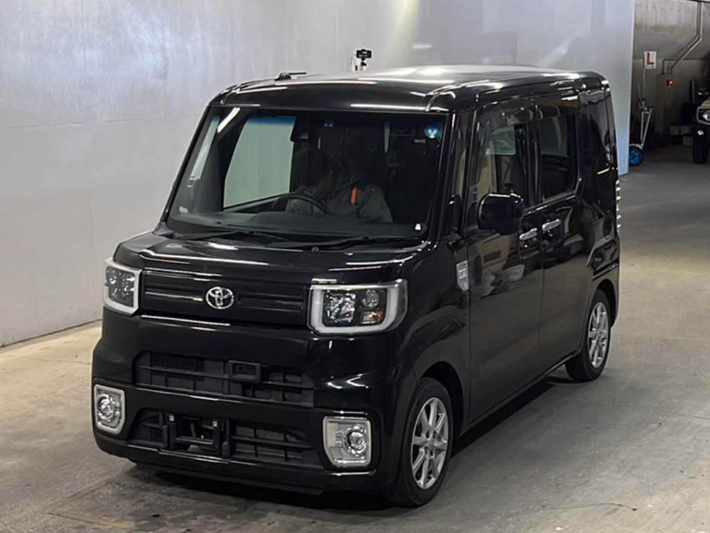 TOYOTA PIXIS MEGA