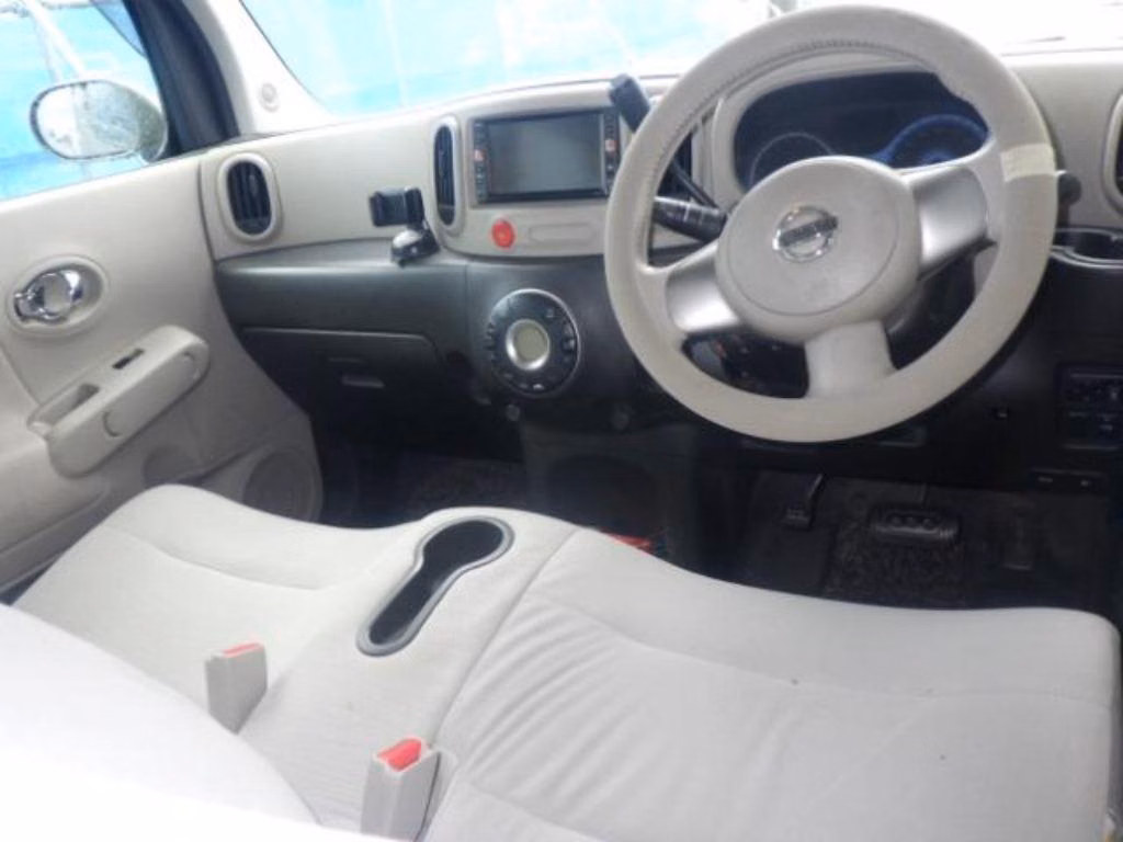 NISSAN CUBE