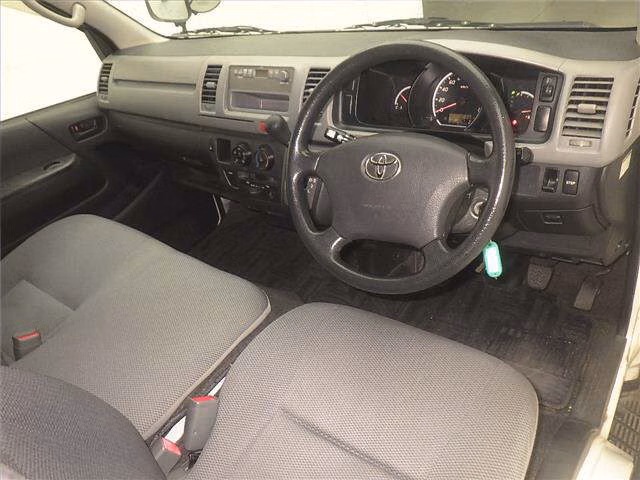 TOYOTA REGIUS ACE