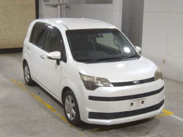 TOYOTA SPADE