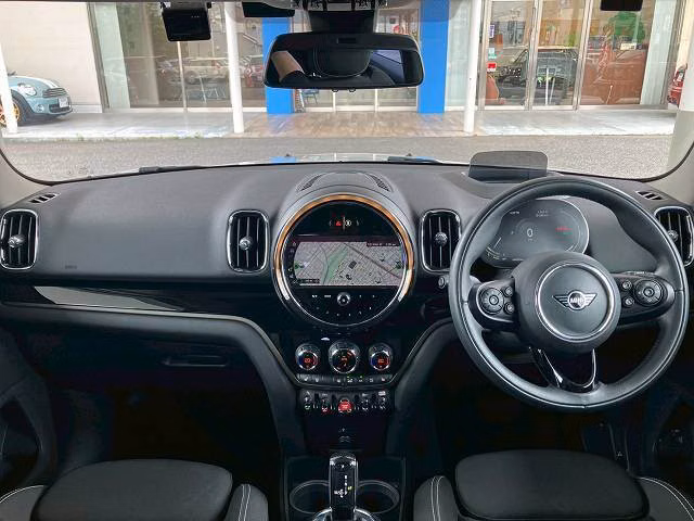MINI CROSSOVER
