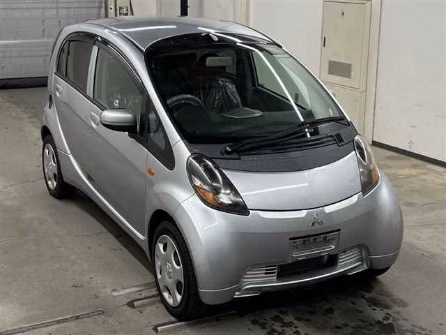 MITSUBISHI I
