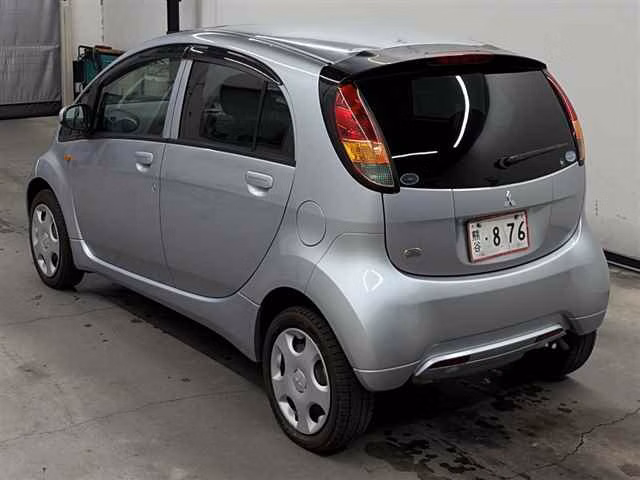 MITSUBISHI I
