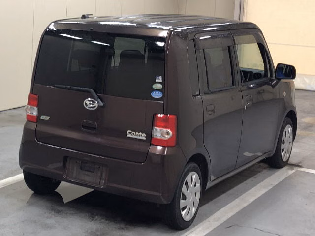 DAIHATSU MOVE CONTE