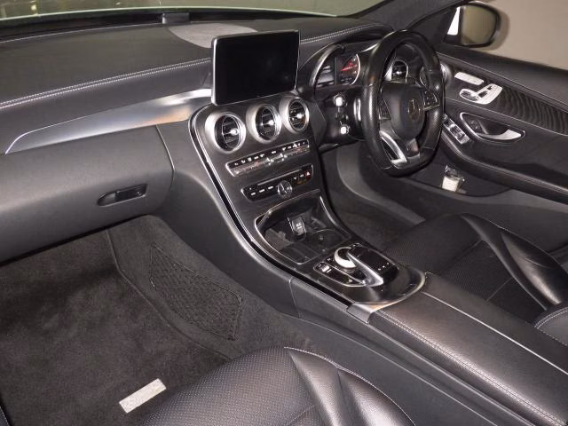MERCEDES-BENZ C-CLASS