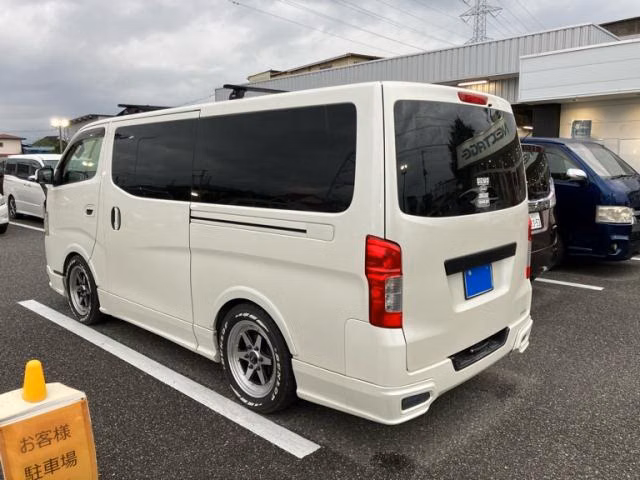 NISSAN NV350 CARAVAN