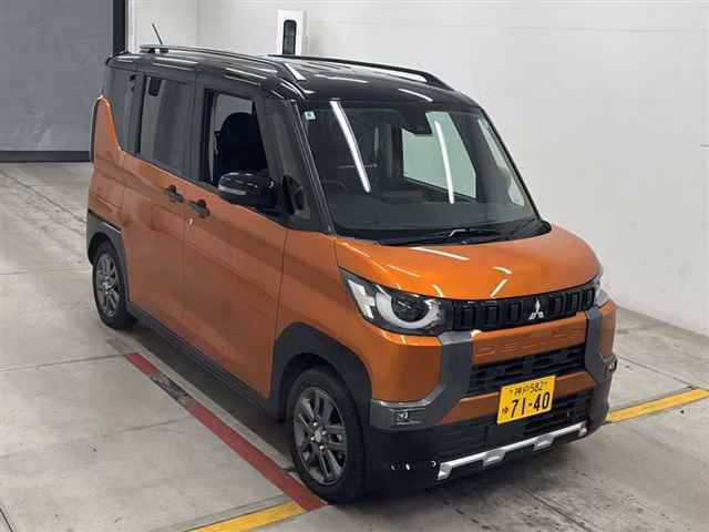 Mitsubishi Delica Mini