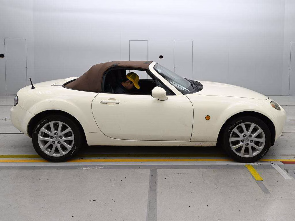 MAZDA ROADSTER